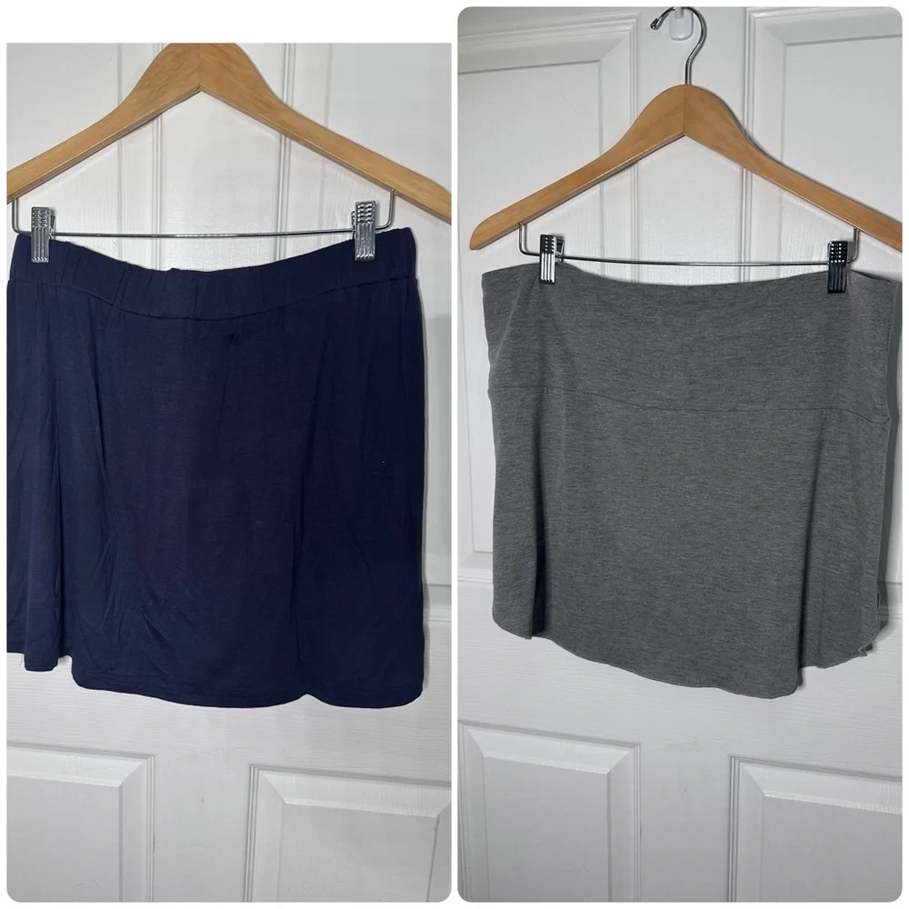 Coco + Carmen Cheeky Chic Layering Skirts‎ 2 Pack Navy Gray L/XL NWT